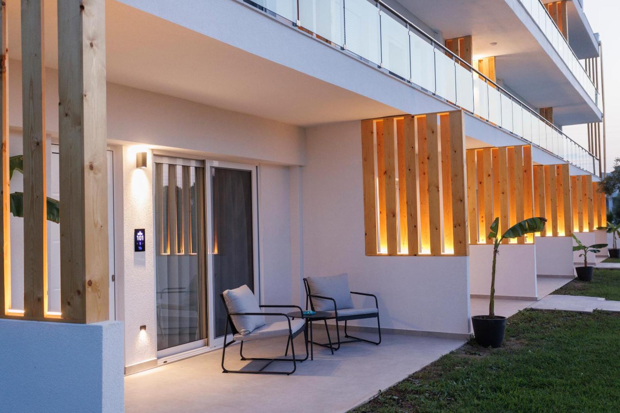 פפקוהורי Asterias Premium Holiday Apartments מראה חיצוני תמונה
